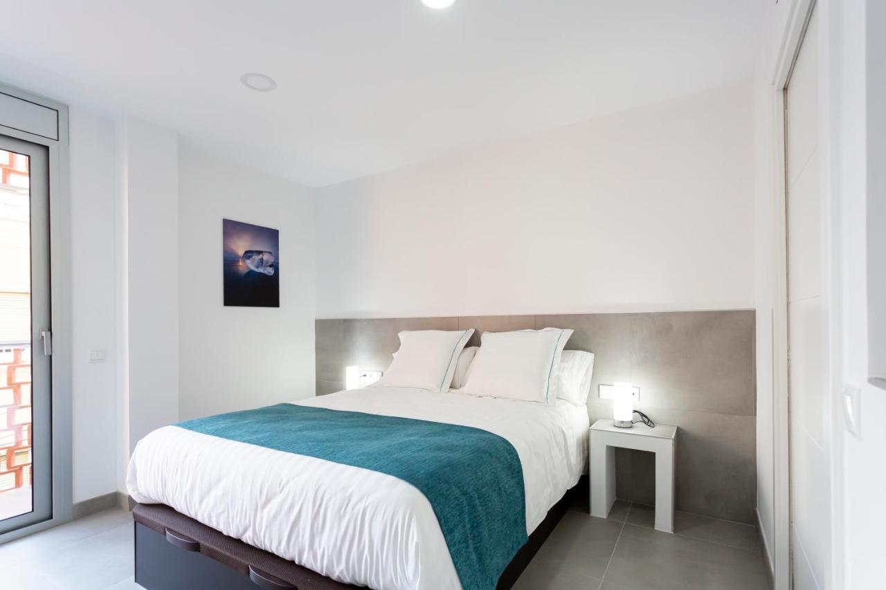 8 Lacus Baikal L'Hospitalet de Llobregat Buitenkant foto