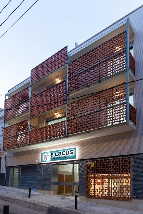 8 Lacus Baikal L'Hospitalet de Llobregat Buitenkant foto